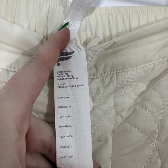 Fabletics Womens L Apres Ski Egret Nylon Quilted Tapered Ivory Jogger Pants - Picture 5 of 7